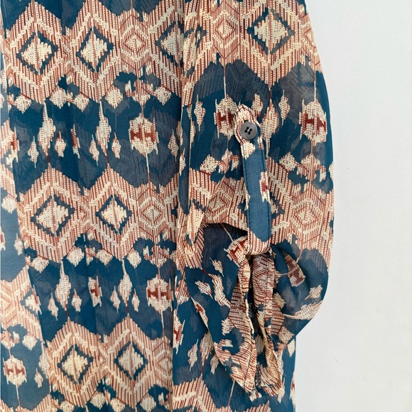 Gimmicks kimono style top - Picture 2 of 5